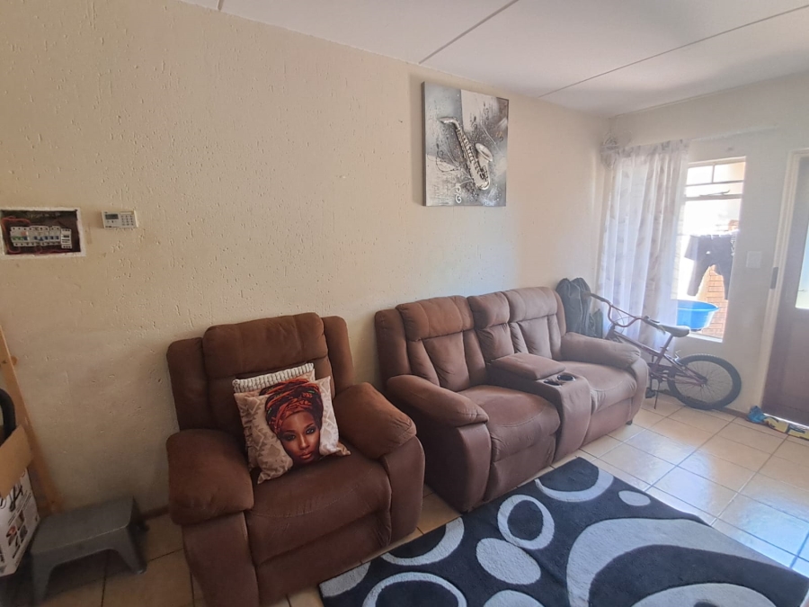 2 Bedroom Property for Sale in Comet Gauteng