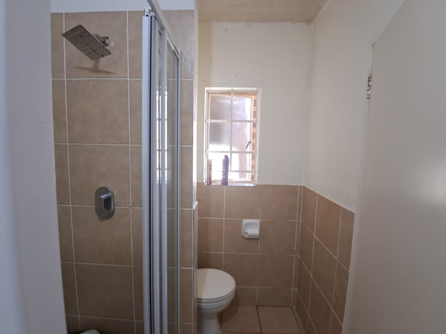 2 Bedroom Property for Sale in Comet Gauteng
