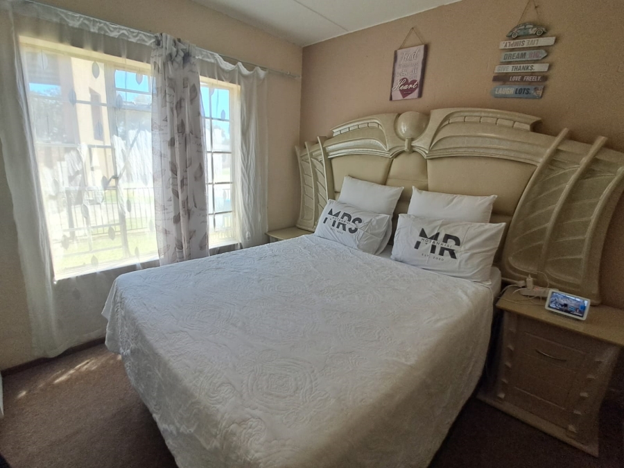 2 Bedroom Property for Sale in Comet Gauteng