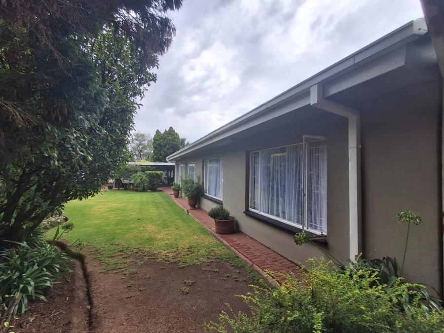 3 Bedroom Property for Sale in Falcon Ridge Gauteng