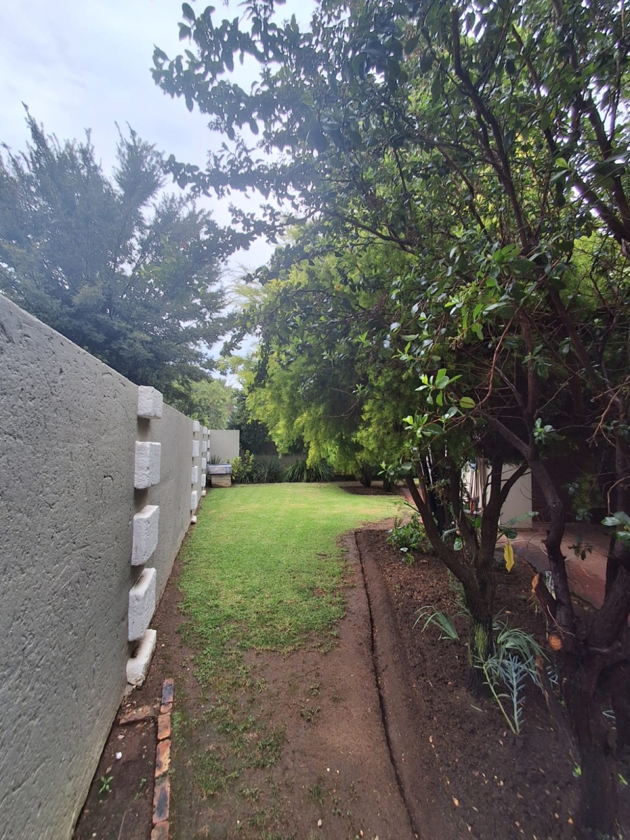 3 Bedroom Property for Sale in Falcon Ridge Gauteng