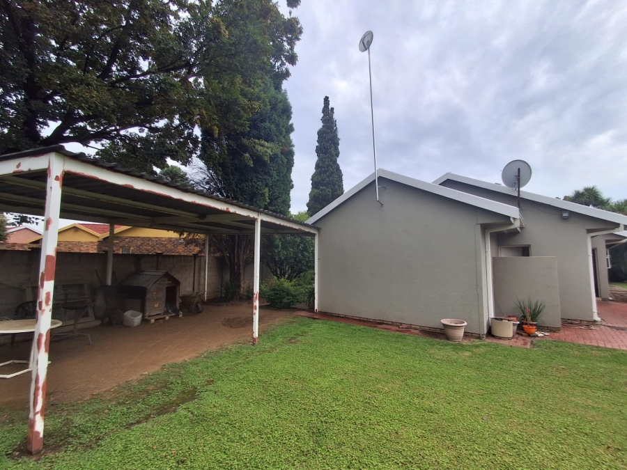 3 Bedroom Property for Sale in Falcon Ridge Gauteng