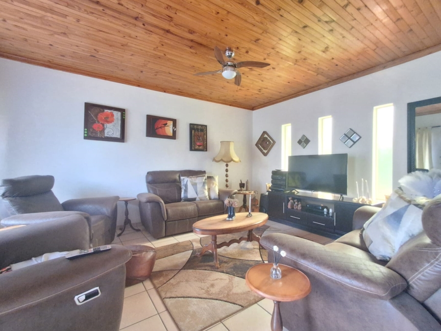 3 Bedroom Property for Sale in Falcon Ridge Gauteng