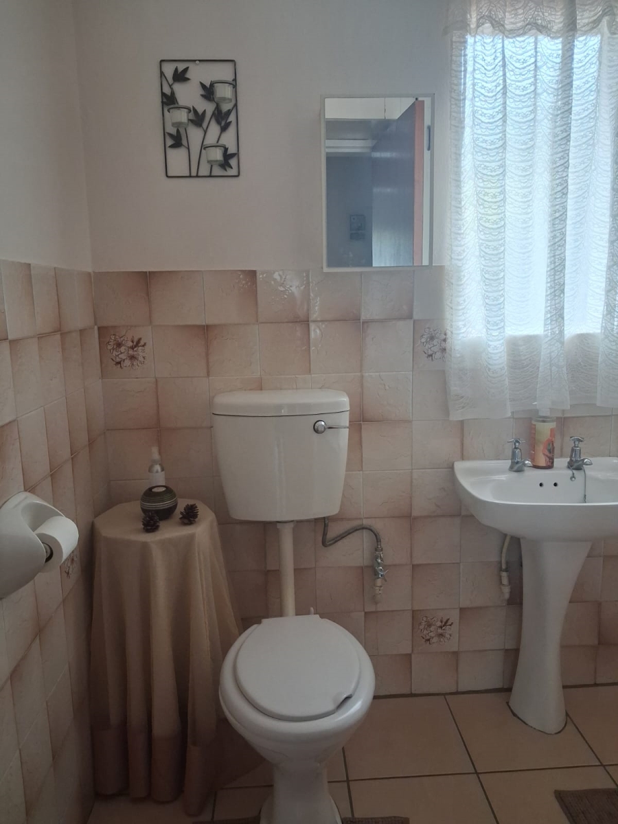 3 Bedroom Property for Sale in Falcon Ridge Gauteng