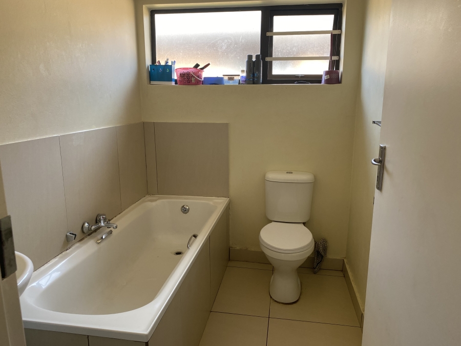 3 Bedroom Property for Sale in Comet Gauteng