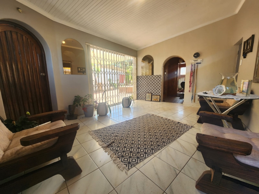 5 Bedroom Property for Sale in Kenleaf Gauteng