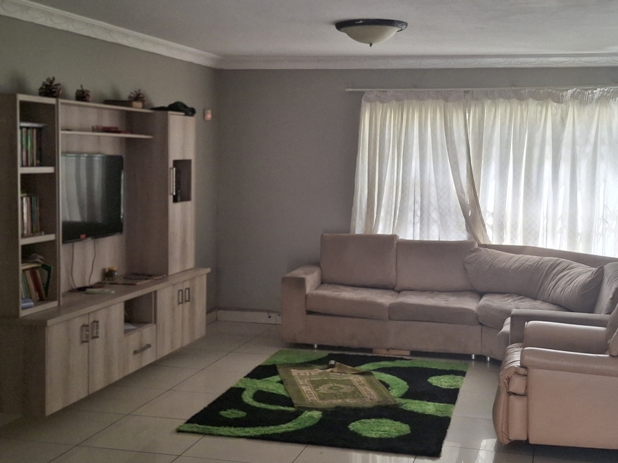 3 Bedroom Property for Sale in Bassonia Gauteng