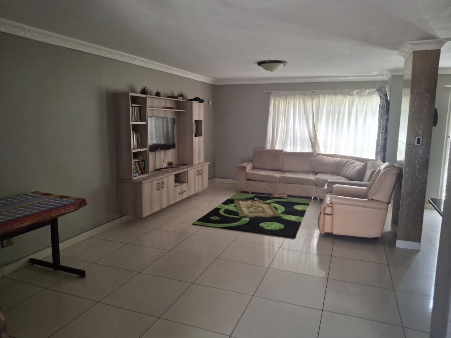 3 Bedroom Property for Sale in Bassonia Gauteng