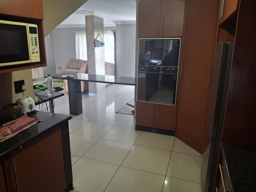 3 Bedroom Property for Sale in Bassonia Gauteng