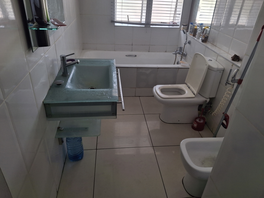 3 Bedroom Property for Sale in Bassonia Gauteng