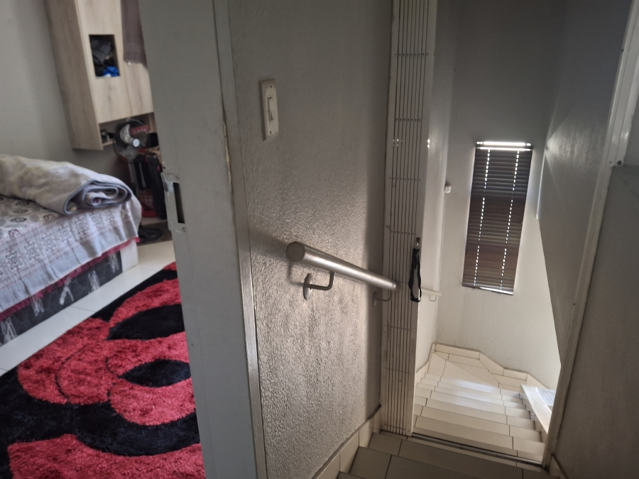 3 Bedroom Property for Sale in Bassonia Gauteng