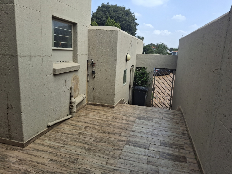 3 Bedroom Property for Sale in Bassonia Gauteng