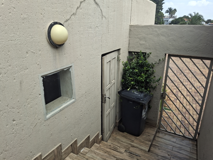 3 Bedroom Property for Sale in Bassonia Gauteng