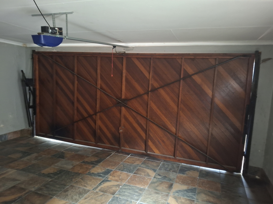 3 Bedroom Property for Sale in Bassonia Gauteng