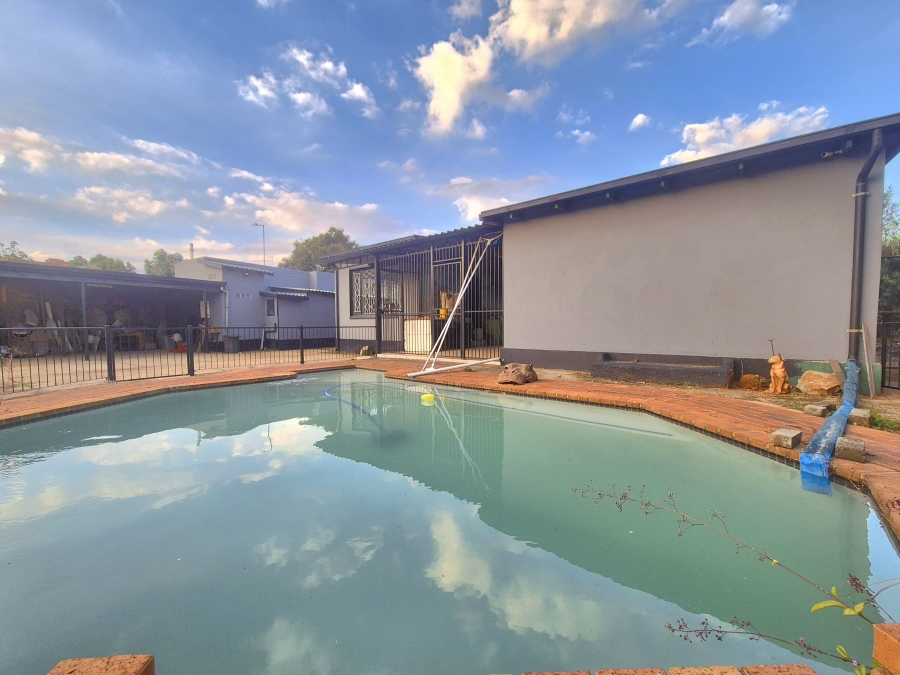 4 Bedroom Property for Sale in Brenthurst Gauteng