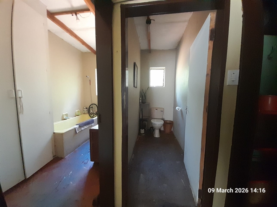 3 Bedroom Property for Sale in Uitzicht AH Gauteng