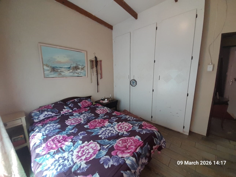 3 Bedroom Property for Sale in Uitzicht AH Gauteng