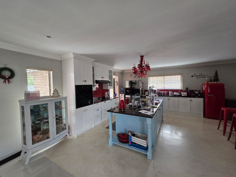 4 Bedroom Property for Sale in Petersfield Gauteng