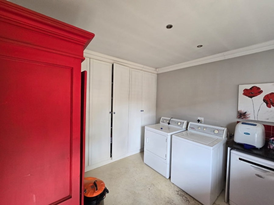 4 Bedroom Property for Sale in Petersfield Gauteng