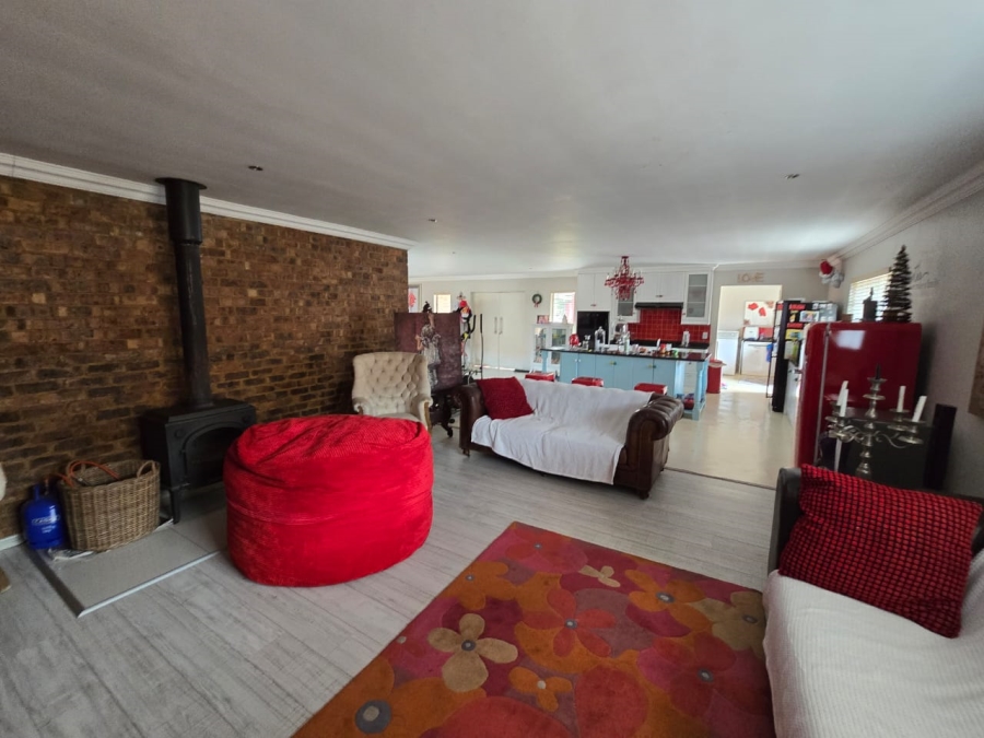 4 Bedroom Property for Sale in Petersfield Gauteng