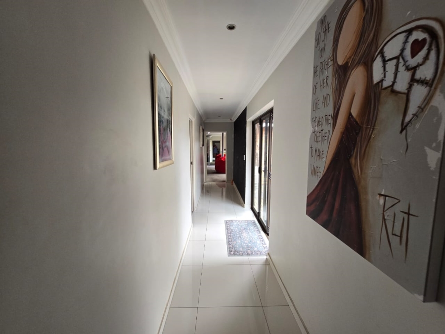 4 Bedroom Property for Sale in Petersfield Gauteng