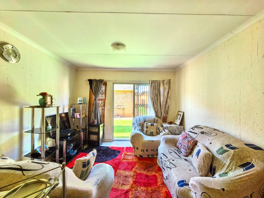 3 Bedroom Property for Sale in Bonanne Gauteng