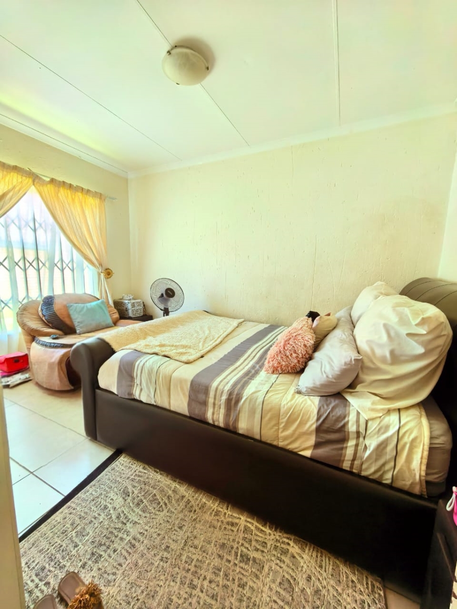 3 Bedroom Property for Sale in Bonanne Gauteng