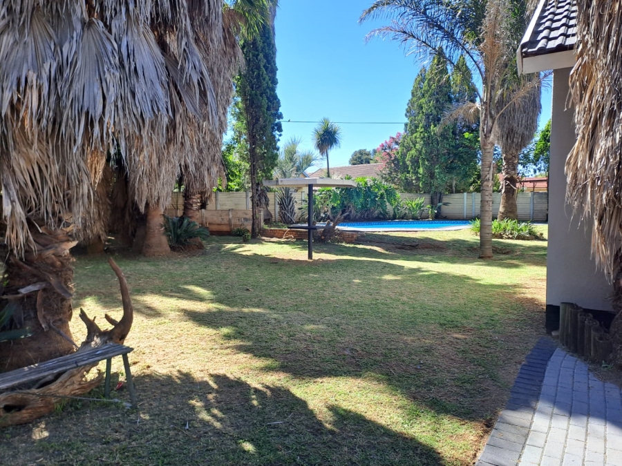 4 Bedroom Property for Sale in Sonland Park Gauteng