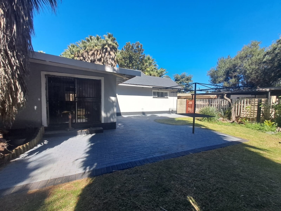 4 Bedroom Property for Sale in Sonland Park Gauteng