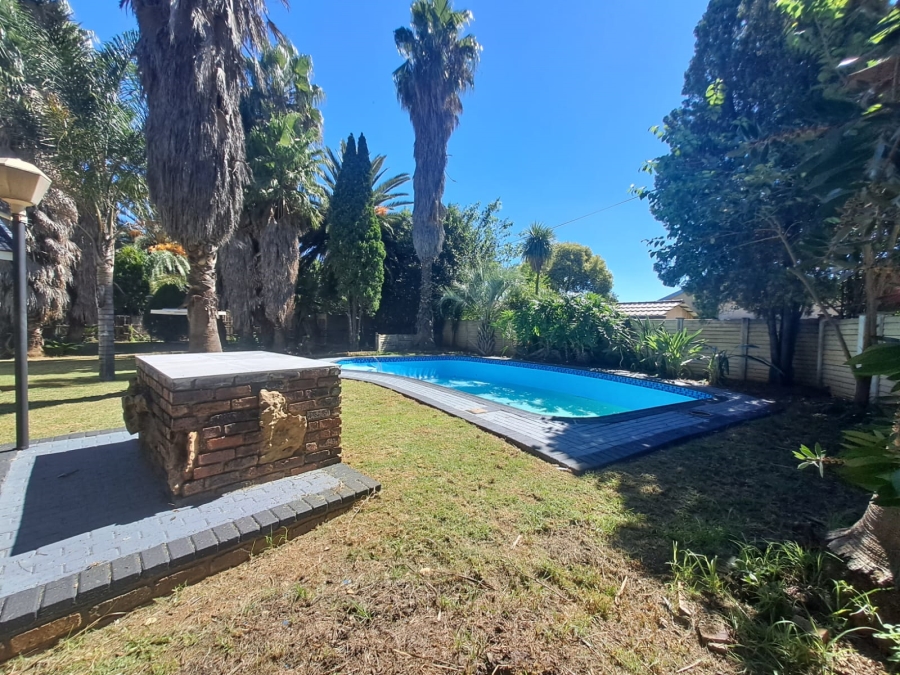 4 Bedroom Property for Sale in Sonland Park Gauteng