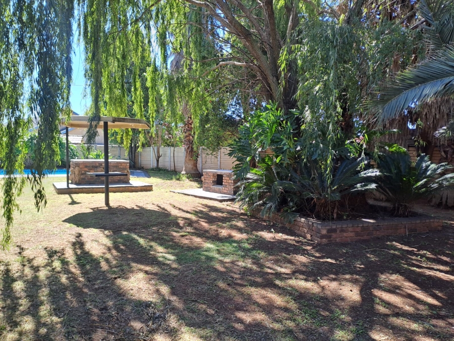 4 Bedroom Property for Sale in Sonland Park Gauteng