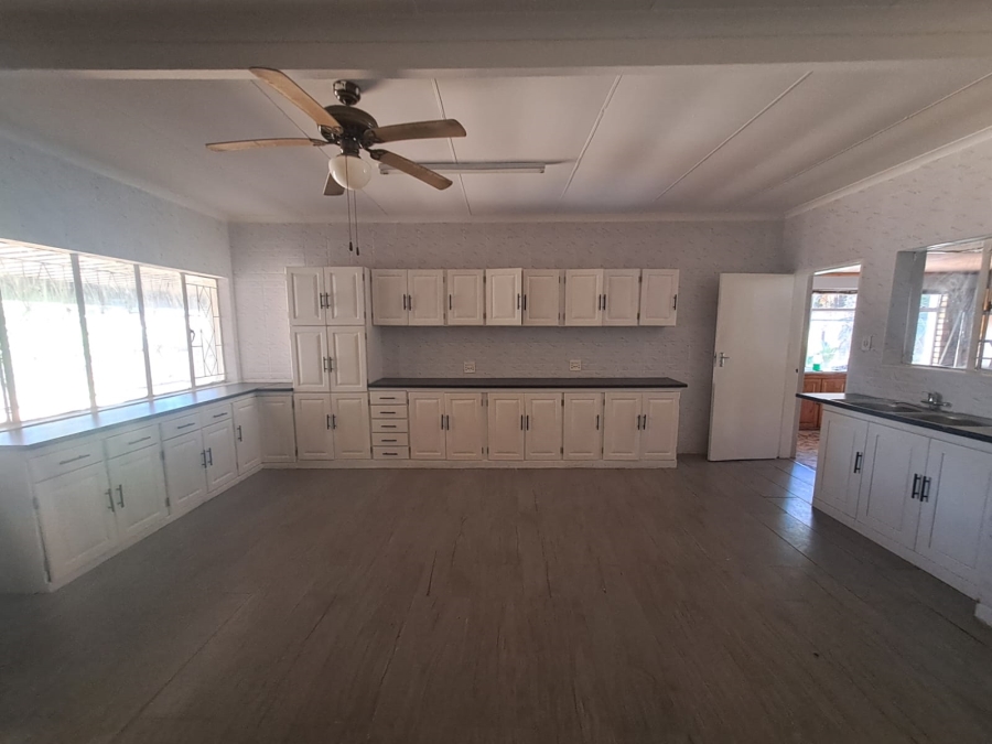 4 Bedroom Property for Sale in Sonland Park Gauteng