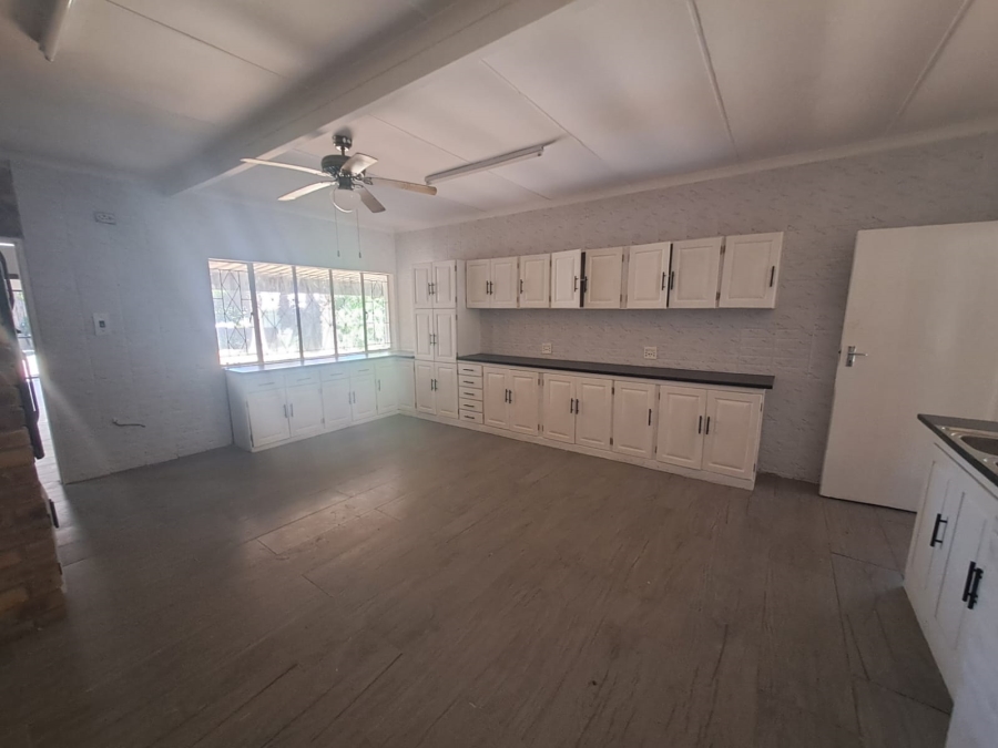 4 Bedroom Property for Sale in Sonland Park Gauteng