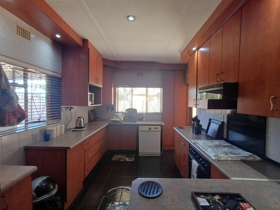 3 Bedroom Property for Sale in Vanderbijlpark SW 5 Gauteng