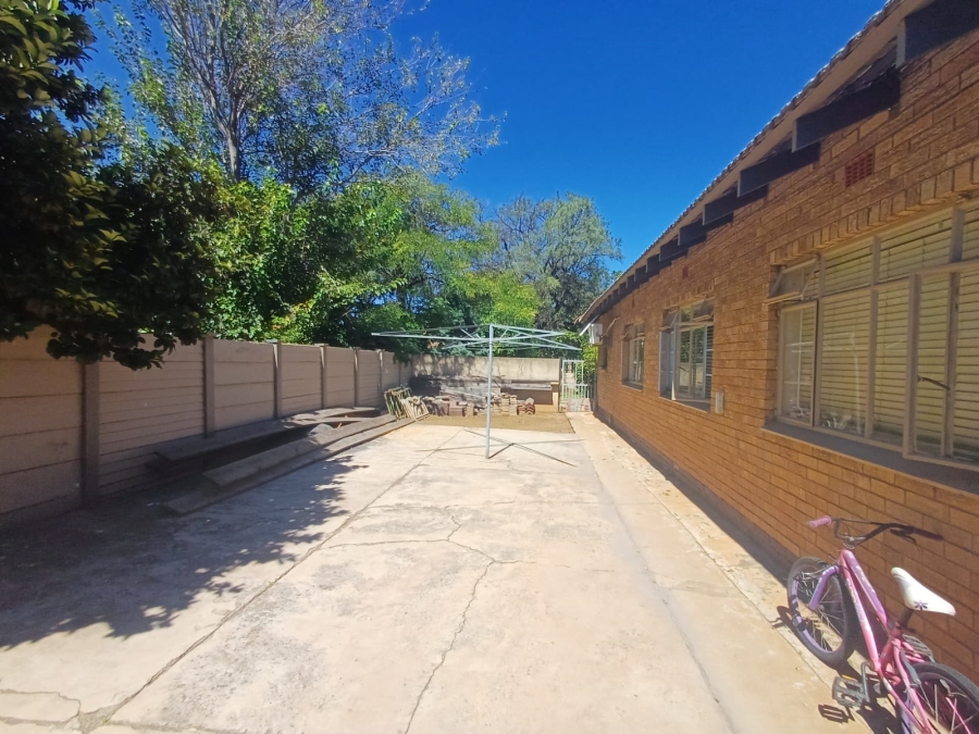 3 Bedroom Property for Sale in Vanderbijlpark SW 5 Gauteng