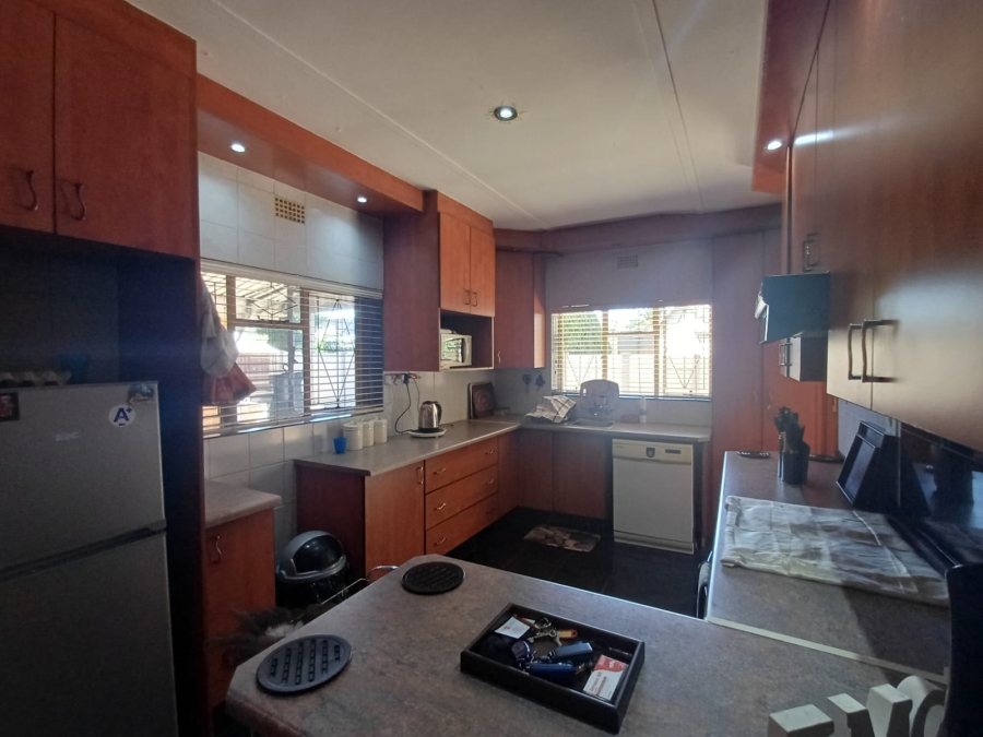 3 Bedroom Property for Sale in Vanderbijlpark SW 5 Gauteng