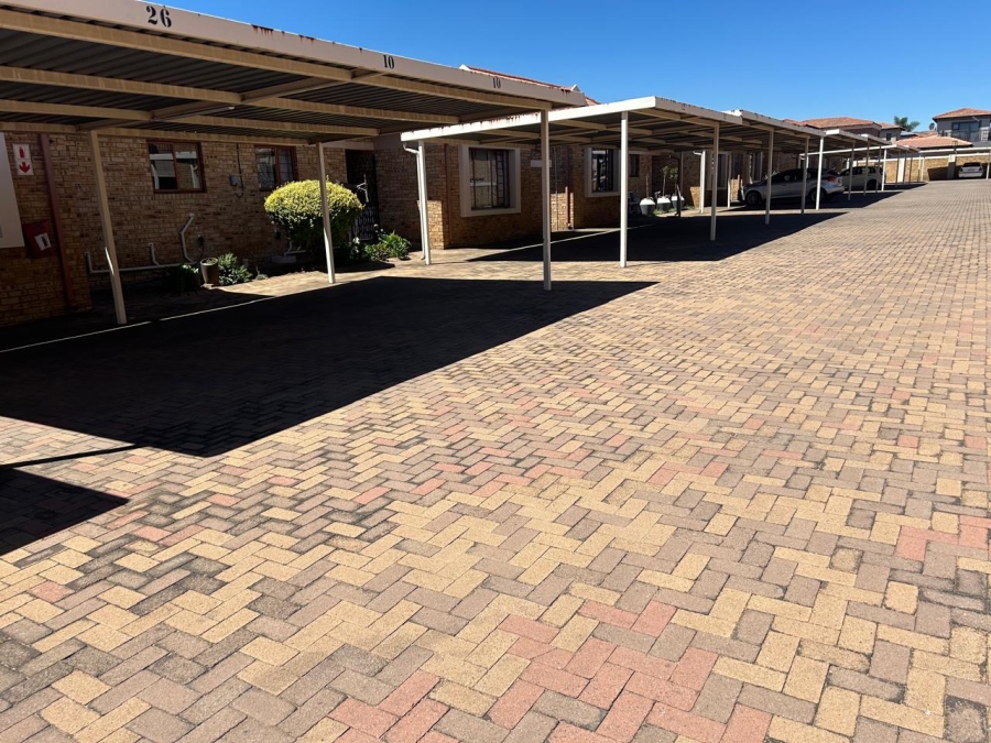 2 Bedroom Property for Sale in Sonneveld Gauteng