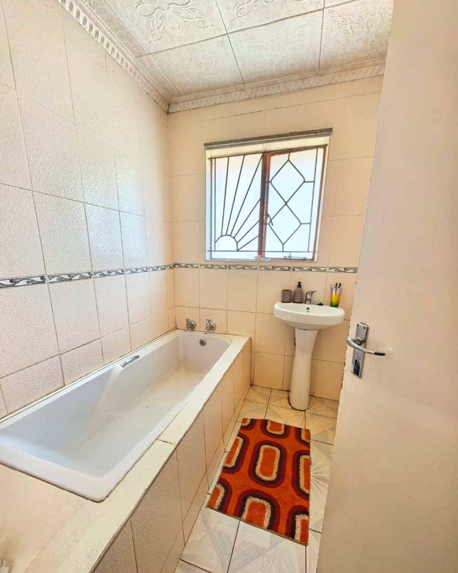 3 Bedroom Property for Sale in Sebokeng Zone 3 Gauteng