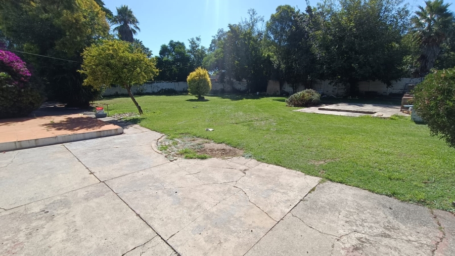 6 Bedroom Property for Sale in Bedworth Park Gauteng