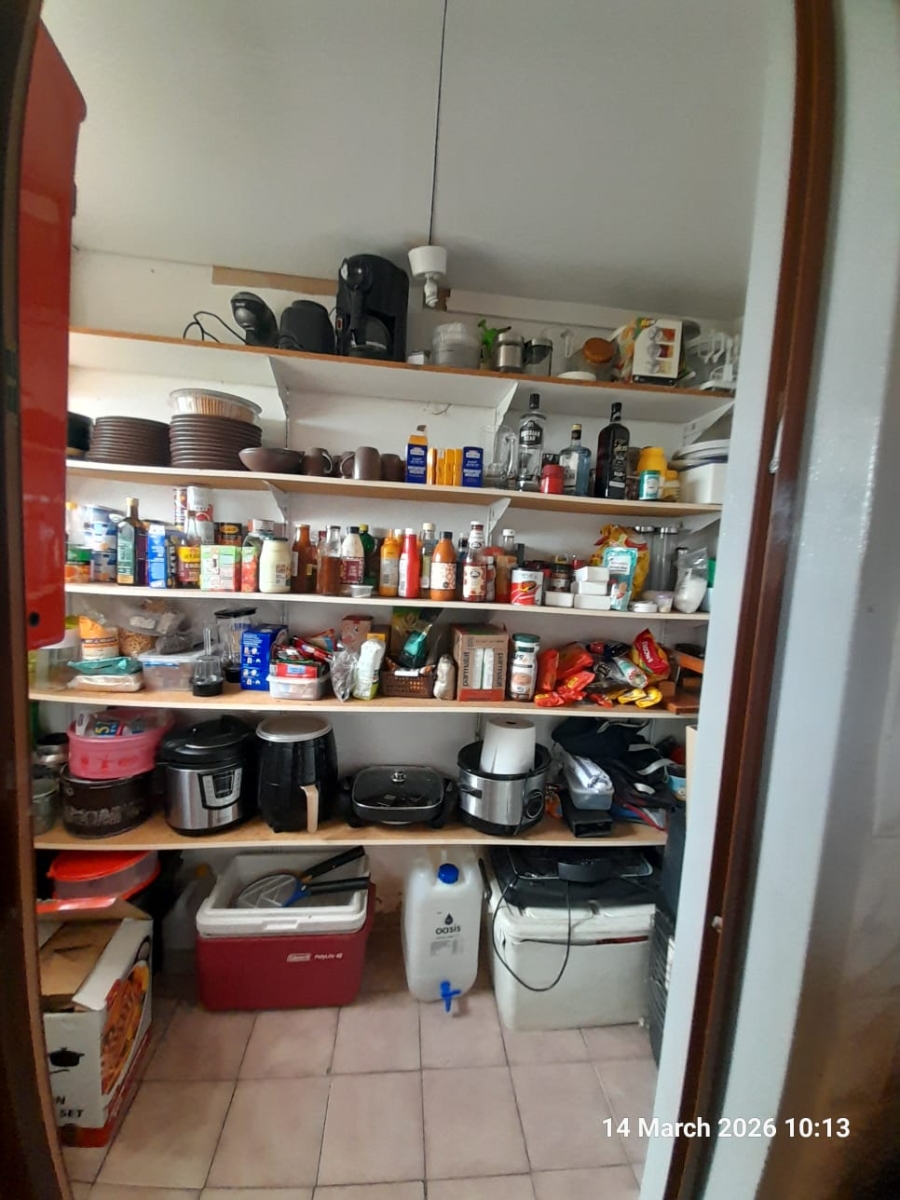 5 Bedroom Property for Sale in Pretoria North Gauteng