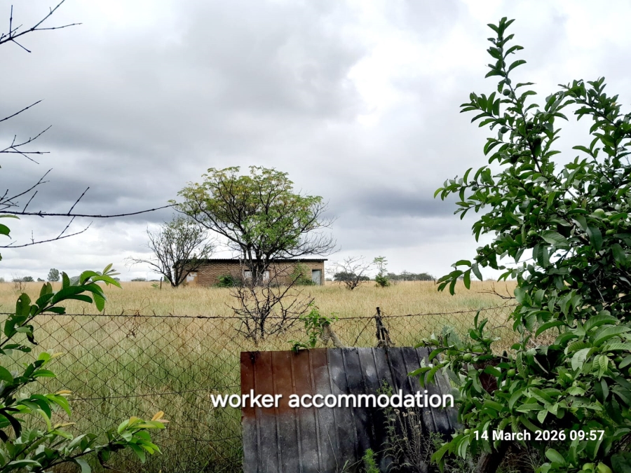 5 Bedroom Property for Sale in Pretoria North Gauteng