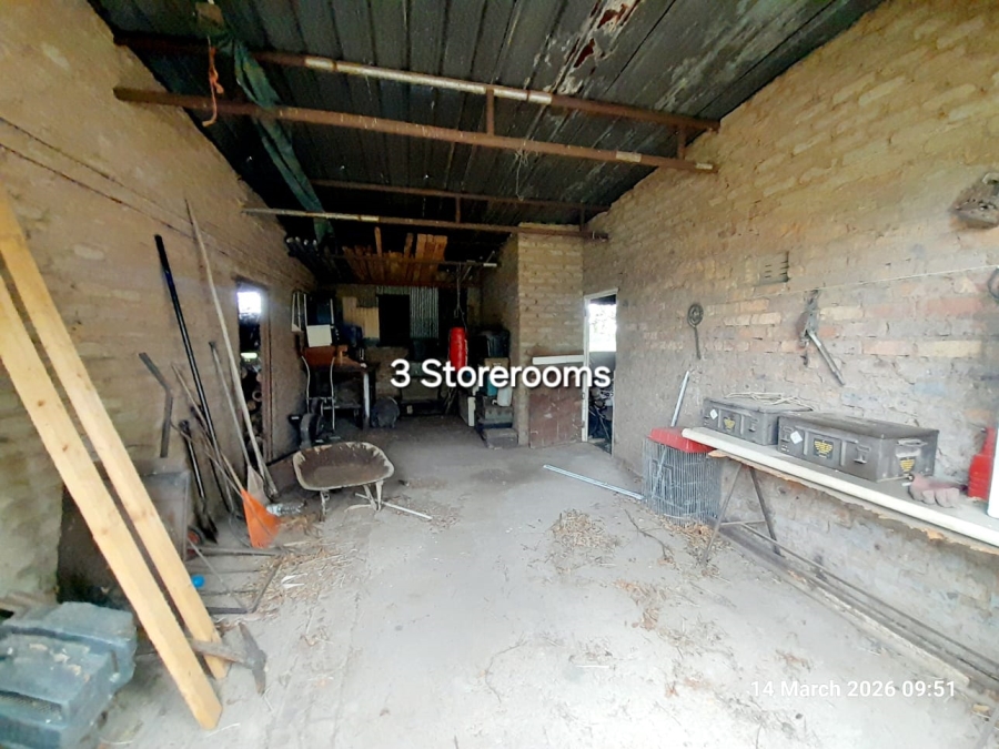 5 Bedroom Property for Sale in Pretoria North Gauteng