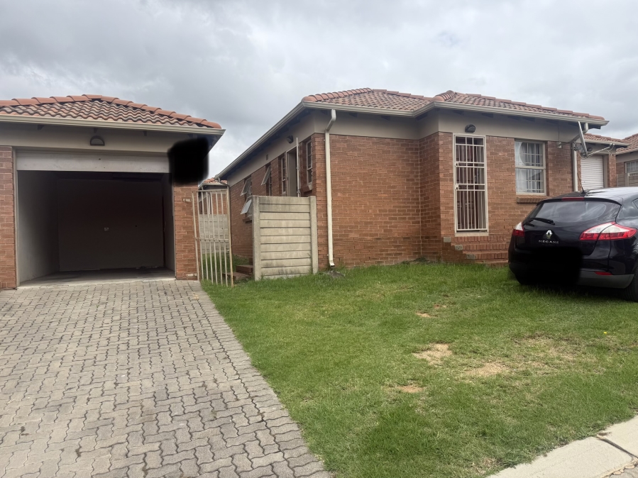 3 Bedroom Property for Sale in Thatch Hill Estate Gauteng