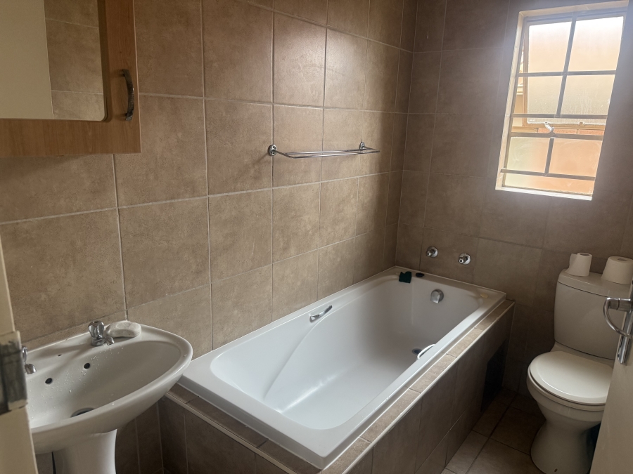 3 Bedroom Property for Sale in Thatch Hill Estate Gauteng