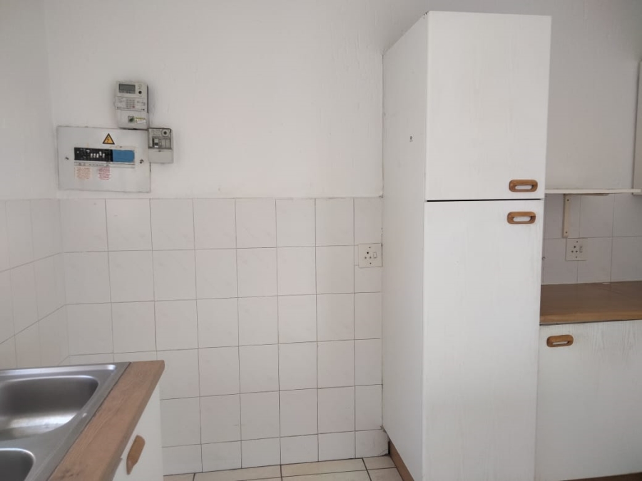 2 Bedroom Property for Sale in Radiokop Gauteng