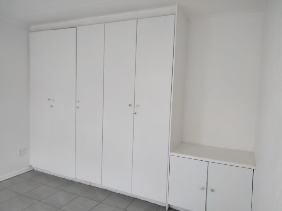 2 Bedroom Property for Sale in Radiokop Gauteng