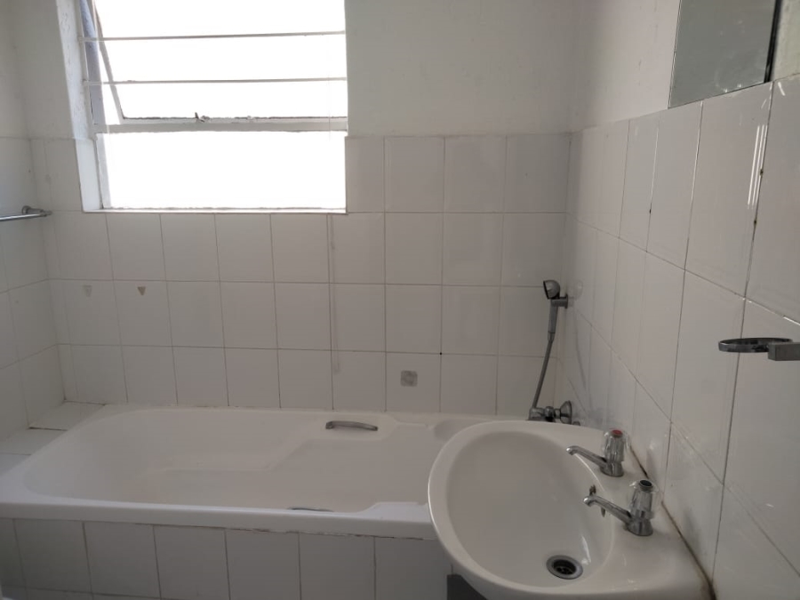 2 Bedroom Property for Sale in Radiokop Gauteng