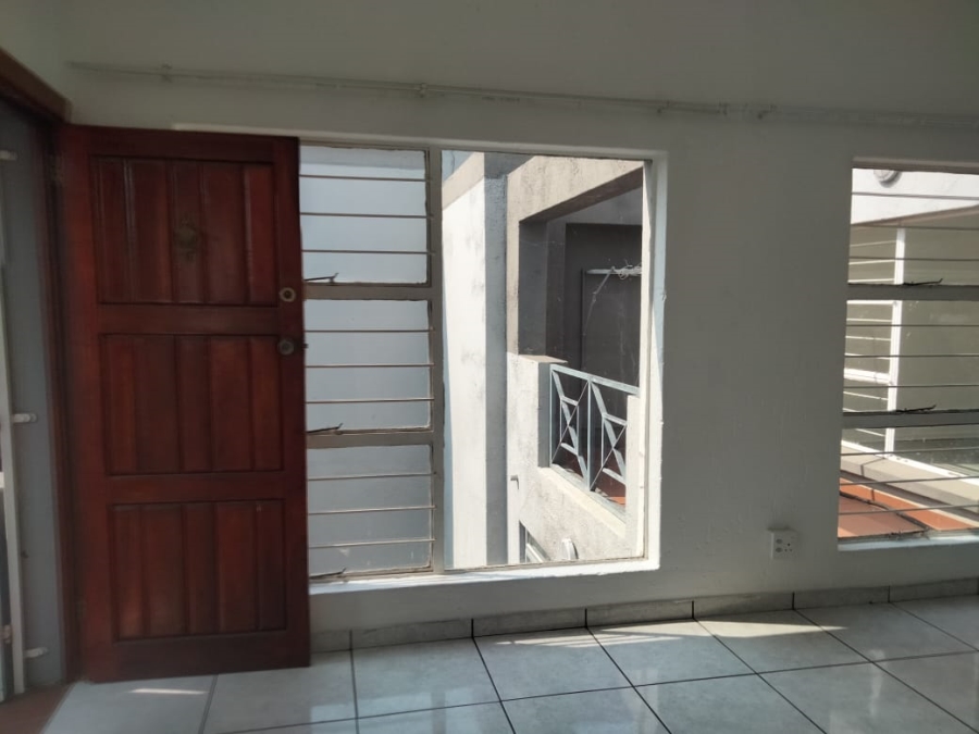 2 Bedroom Property for Sale in Radiokop Gauteng