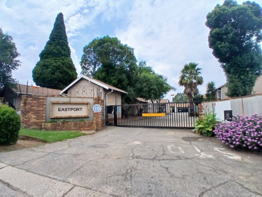 1 Bedroom Property for Sale in  Dalpark Ext 11 Gauteng