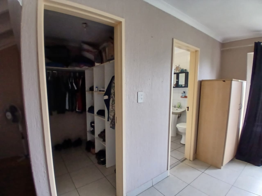1 Bedroom Property for Sale in  Dalpark Ext 11 Gauteng